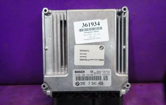 BMW X3 E83 Engine control unit/module ECU 7541459