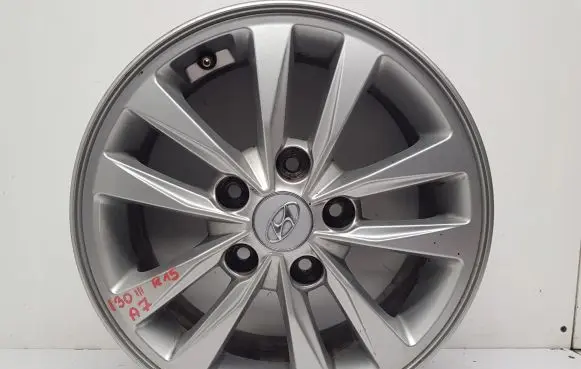 Hyundai i30 R15 alloy rim 