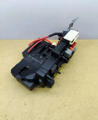 Mercedes-Benz E C207 W207 SAM control unit 2129060505 2129028502 2129012304