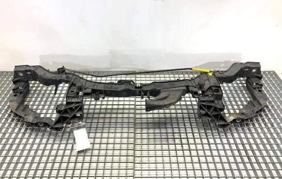 Ford Focus Front bodywork piece 