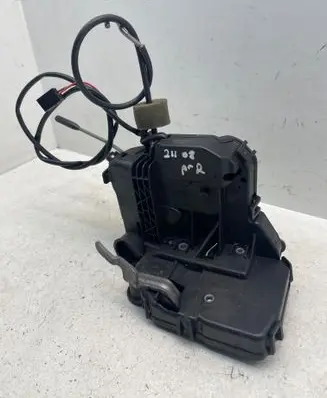 Mercedes-Benz E W211 Front door lock 004138112637 0021533472