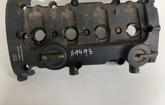 Volkswagen Touran I Rocker cam cover 06D103475G