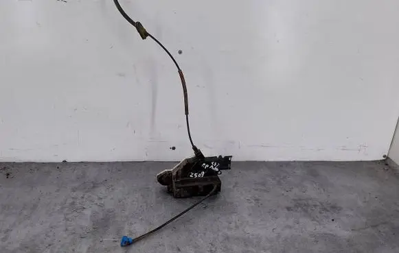 Citroen C4 I Picasso Front door lock 24099816