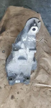 Mercedes-Benz C W204 Engine mounting bracket A6512233504