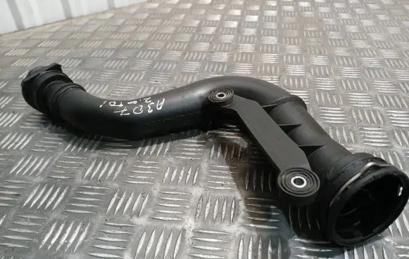 Audi A3 S3 8P Intercooler hose/pipe 1K0145762S