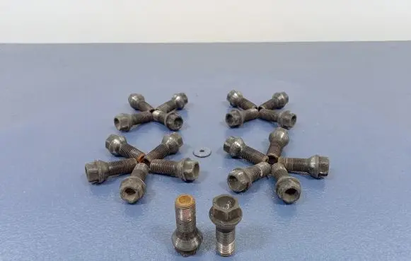 BMW X5M F85 Nuts/bolts 