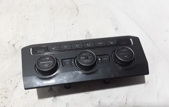 Volkswagen Tiguan Air conditioner control unit module 5NA907044AF