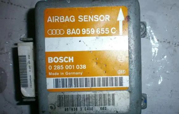 Audi A4 S4 B5 8D Airbag control unit/module 8A0959655C 0285001038