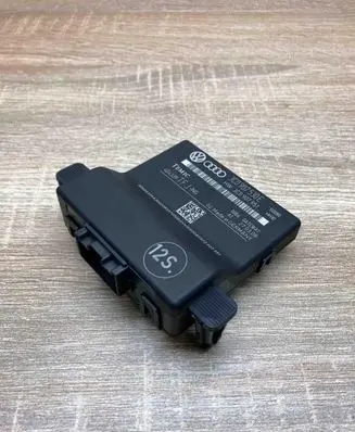 Volkswagen PASSAT B6 Gateway control module 3C0907530E 3C0907951A