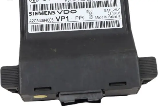 Volkswagen Touran I Gateway control module 1K0907530K 1K0907951