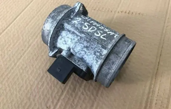 Audi A6 S6 C5 4B Mass air flow meter 059906461D