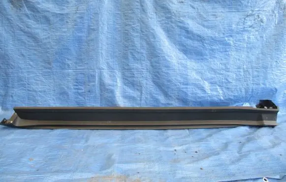Lexus LBX Sill 7586052110