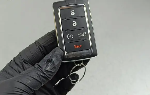 Jeep Grand Cherokee WL Ignition key/card 