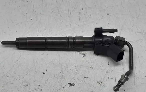 Mercedes-Benz ML W164 Fuel injector A642070 050608