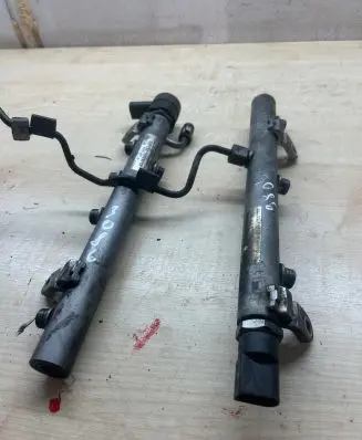 Mercedes-Benz E W211 Fuel main line pipe A6420700495 A6420700695