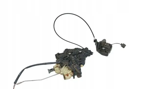 Volkswagen Caddy Rear door lock 2K5843653D