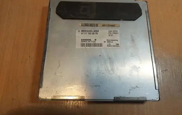 Mercedes-Benz SLK R170 Engine control unit/module ECU A1111532879 5WK90413 SIM4LE