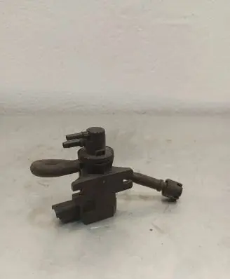 Citroen C4 I Picasso Turbo solenoid valve 9663116980