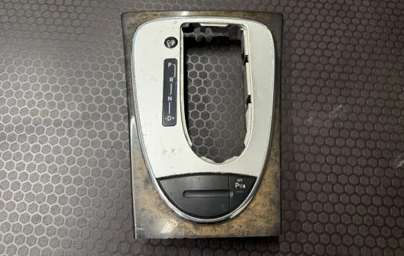 Mercedes-Benz E W211 Parking (PDC) sensor switch 2118216958 03751222