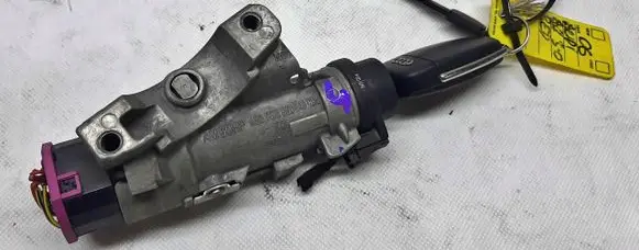 Audi A4 S4 B6 8E 8H Ignition lock 4B0905851M