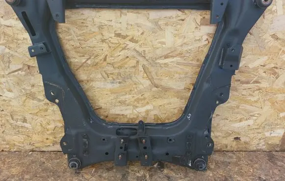 Nissan Leaf II (ZE1) Front subframe