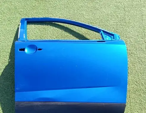 Nissan Qashqai J12 Front door 801A86