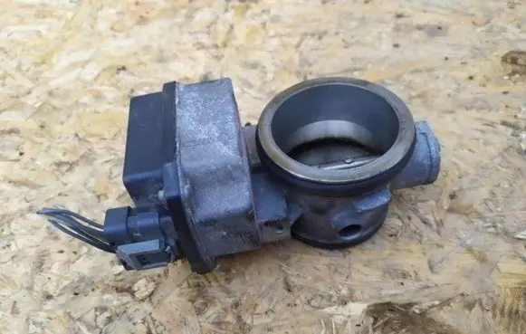Renault Laguna II Throttle valve