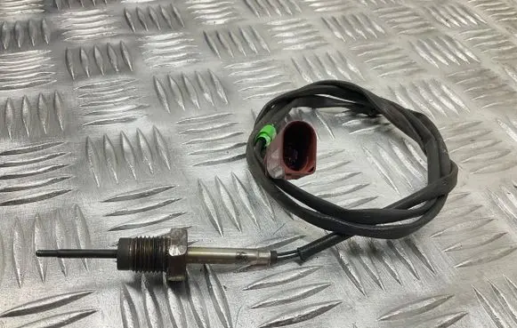 Seat Leon (5F) Exhaust gas temperature sensor 04L906088AB
