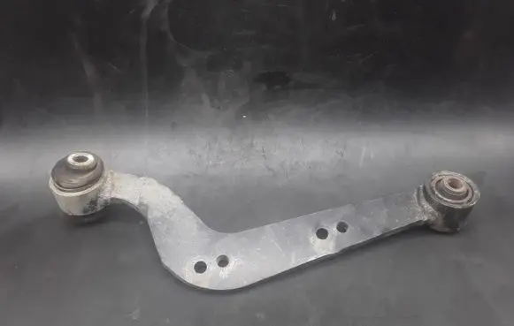 Toyota RAV 4 (XA40) Rear upper control arm/wishbone NOCODE