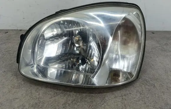 Hyundai Santa Fe Headlight/headlamp 
