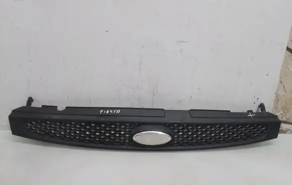 Ford Fiesta Front bumper upper radiator grill 2S618200