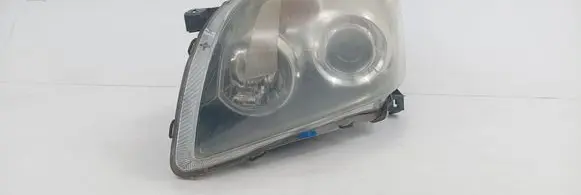Toyota Avensis T250 Headlight/headlamp euro-LHD