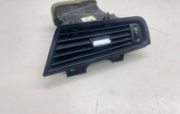 BMW 5 F10 F11 Dashboard side air vent grill/cover trim F5916688408 0761408 9166884