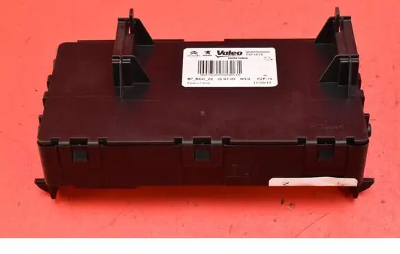 Citroen C4 II Picasso Comfort/convenience module 9687606680