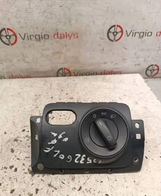 Toyota Avensis T250 Light switch 1K2858341