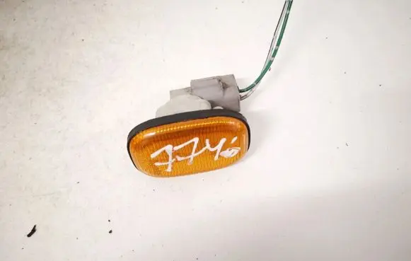 Toyota RAV 4 (XA20) Front fender indicator light 6r019461