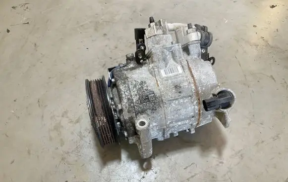 Ford Transit Courier Air conditioning (A/C) compressor (pump) GK2119D629BF 03E13947 GE4472808891