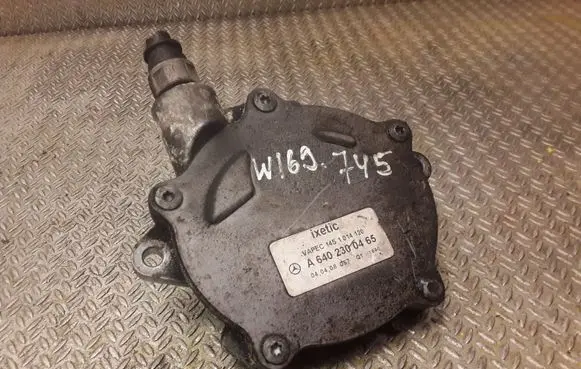 Mercedes-Benz A W169 Vacuum pump 6402300465 A6402300465
