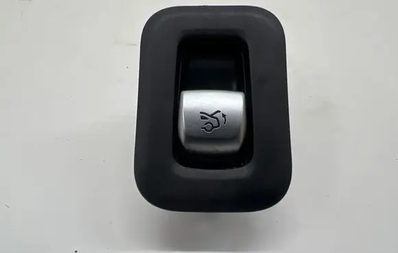 Mercedes-Benz C W205 Tailgate opening switch A2059051618