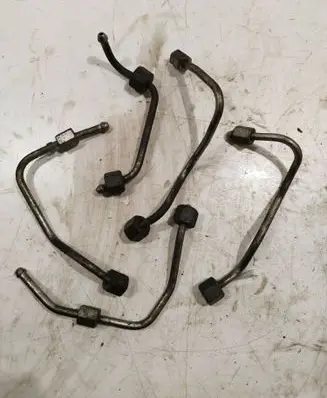 Fuel injector supply line/pipe