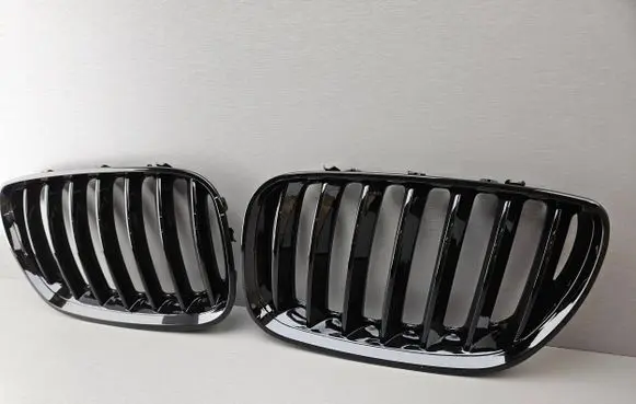 BMW X5 E53 Front bumper upper radiator grill 7113733 7113734 51137113733