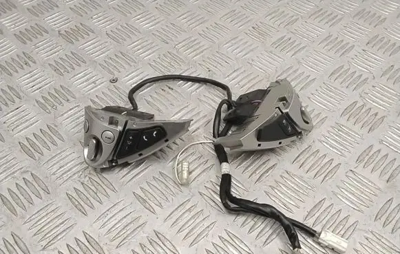 Nissan Juke I F15 Steering wheel buttons/switches 14910MD