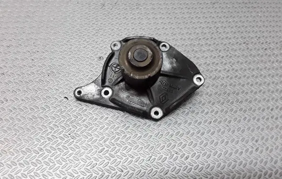 Renault Megane II Water pump