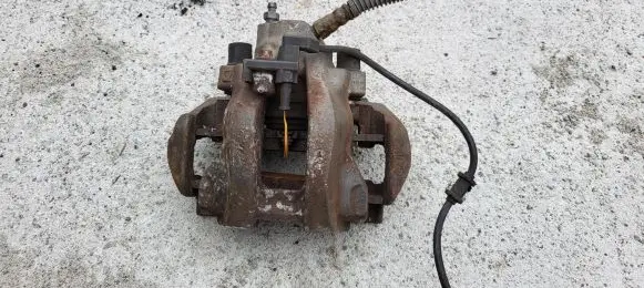Rear brake caliper