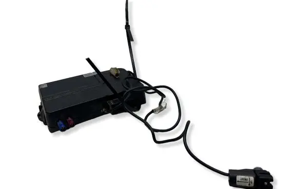 Volkswagen Golf VI Aerial antenna amplifier 