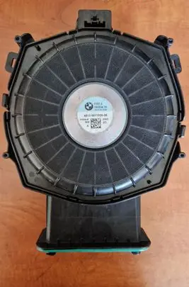 BMW X3 G01 Subwoofer speaker 6811926