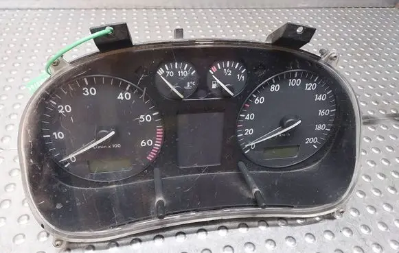 Volkswagen Polo III 6N 6N2 6NF Speedometer (instrument cluster) S26380764 5392326600
