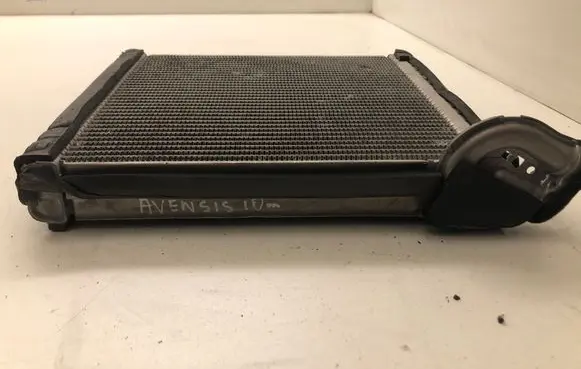 Toyota Avensis T270 Heater blower radiator