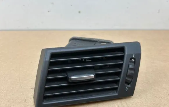 BMW X3 E83 Dashboard side air vent grill/cover trim 3400075