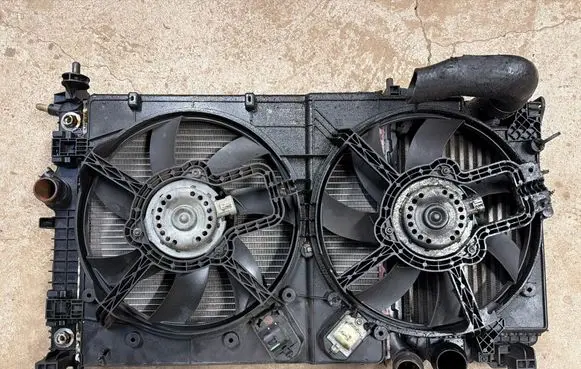 Opel Meriva B Radiator cooling fan shroud W8216002 0044106